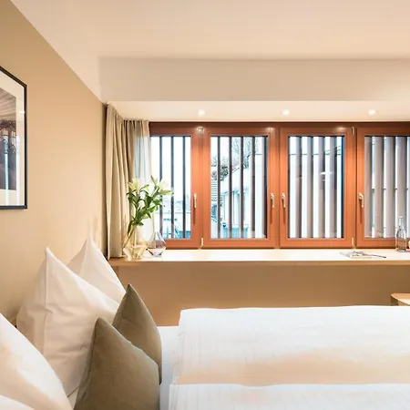 Johann Hotel 4*