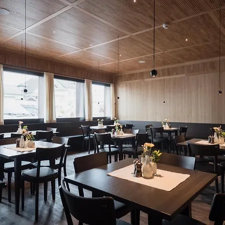 Johann Hotel 4*
