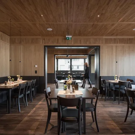 Johann לאוטראך